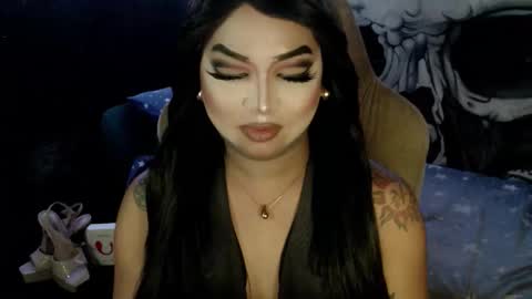 QUEEN CESS online show from 12-16-25, 06:46