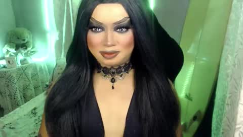 QUEEN CESS online show from 05-31-26, 07:37