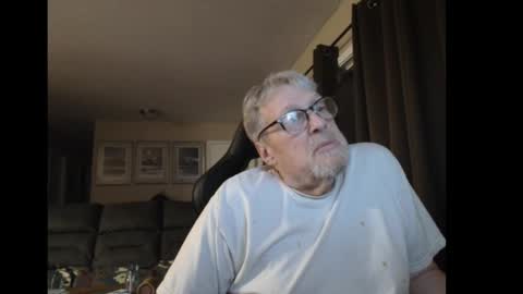 Snapshot of cjscout chatting on 12-04-24, 02:31 cjscout online show from 12-04-24, 02:31