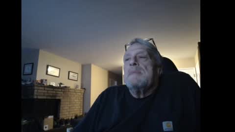 Snapshot of cjscout chatting on 12-19-24, 08:02 cjscout online show from 12-19-24, 08:02