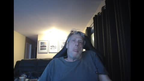 Snapshot of cjscout chatting on 12-24-24, 07:06 cjscout online show from 12-24-24, 07:06