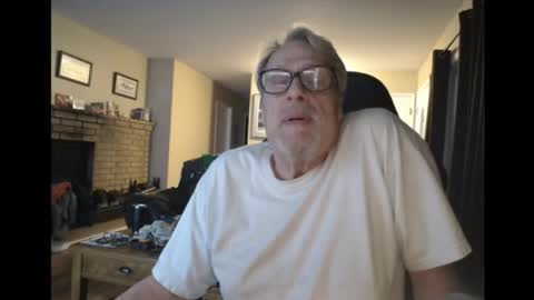 Snapshot of cjscout chatting on 01-28-25, 08:04 cjscout online show from 01-28-25, 08:04