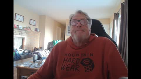 Snapshot of cjscout chatting on 01-28-25, 10:12 cjscout online show from 01-28-25, 10:12