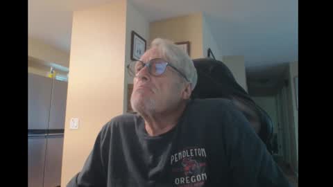 Snapshot of cjscout chatting on 09-24-25, 07:28 cjscout online show from 09-24-25, 07:28