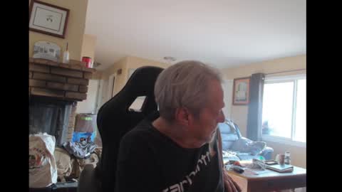 Snapshot of cjscout chatting on 10-09-25, 09:46 cjscout online show from 10-09-25, 09:46