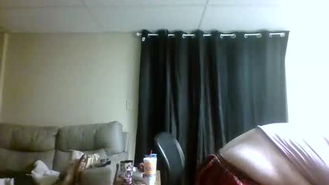 Snapshot of cjthepanda chatting on 10-14-25, 04:35 cjthecarebear online show from 10-14-25, 04:35