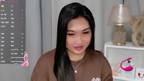 CLAIRE online show from 06-10-26, 05:39