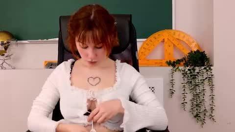 Claire online show from 01-18-26, 03:16