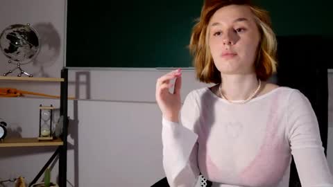 Claire online show from 05-05-26, 02:47
