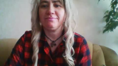 ClaireShannon online show from 01-15-26, 01:16