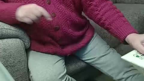 Snapshot of clanard chatting on 12-25-24, 09:33 clanard online show from 12-25-24, 09:33