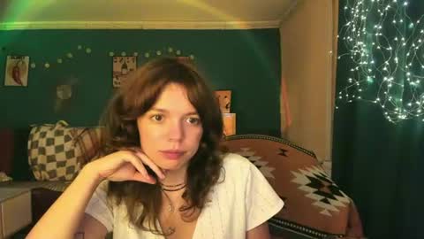 Snapshot of clancyosbourne chatting on 07-08-26, 06:23 Clancy online show from 07-08-26, 06:23