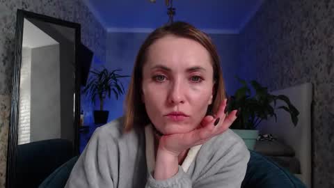Clara online show from 10-16-25, 06:20