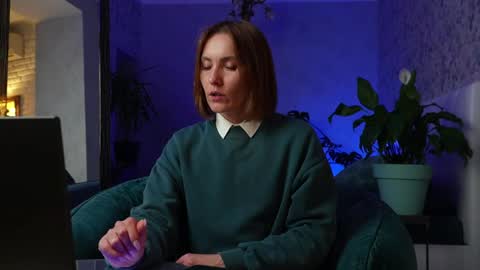 Snapshot of clara_bendover chatting on 05-21-26, 07:21 Clara online show from 05-21-26, 07:21