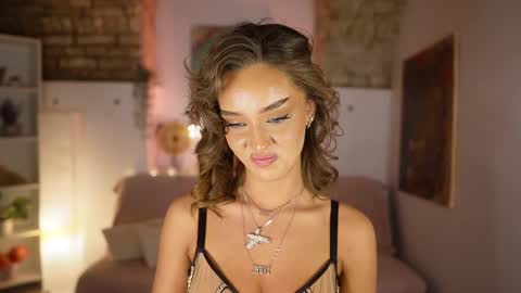 Clara smile online show from 03-07-25, 10:43