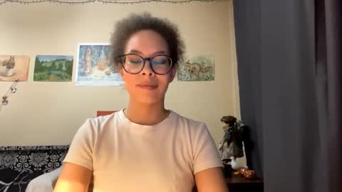 Selena online show from 03-04-26, 01:17