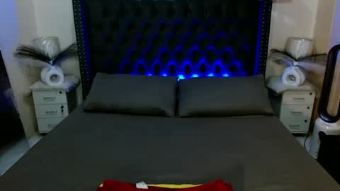 clara online show from 12-15-25, 05:17