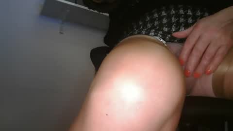 clare nylons online show from 11-28-25, 02:53