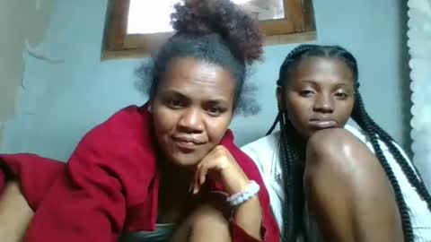 clarisse98 online show from 10-24-25, 05:15