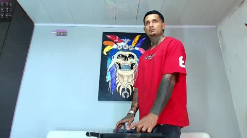 Juanpaindependent model online show from 03-01-25, 04:00