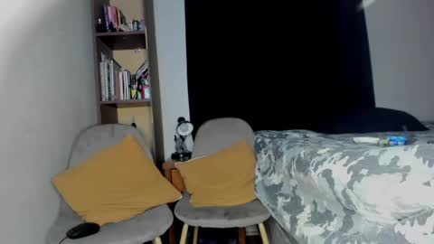 clark_tommy11 online show from 12-16-24, 02:25