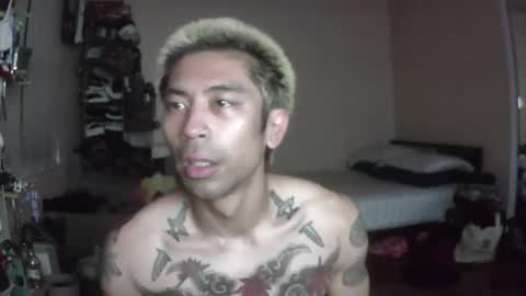 Snapshot of clarro chatting on 05-19-26, 04:41 clarro online show from 05-19-26, 04:41