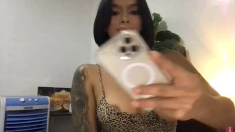 Snapshot of claryfrayx chatting on 11-30-25, 11:25 Clary online show from 11-30-25, 11:25