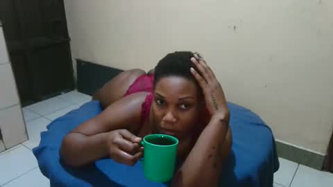 Snapshot of classyhornybabe chatting on 02-25-25, 03:42 Angel online show from 02-25-25, 03:42