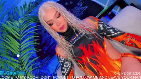 Snapshot of claudia_cooper chatting on 12-06-24, 01:07 online show from 12-06-24, 01:07