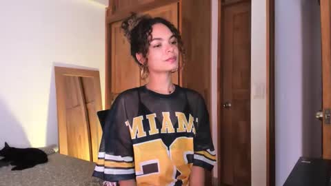 Snapshot of claudiarivera_1 chatting on 02-11-26, 07:19 Claudia Rivera online show from 02-11-26, 07:19