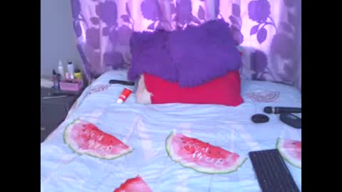 Snapshot of claudine_valencia chatting on 12-14-24, 06:46 claudine valencia online show from 12-14-24, 06:46