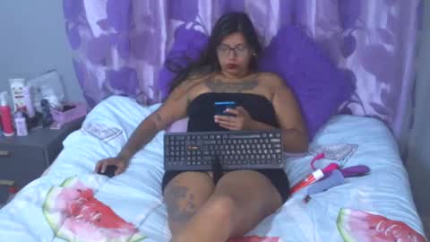 Snapshot of claudine_valencia chatting on 01-05-25, 02:06 claudine valencia online show from 01-05-25, 02:06