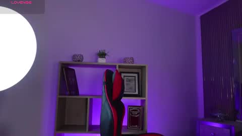 Snapshot of cleeoadams_ chatting on 07-18-26, 05:44 Cleo Adams online show from 07-18-26, 05:44
