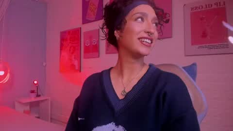 Snapshot of cleo_foxx chatting on 06-10-26, 12:04 Cleo online show from 06-10-26, 12:04