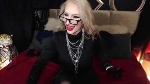 Cleo online show from 03-21-26, 12:37