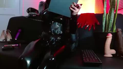 cleodoranoir online show from 02-18-26, 04:14