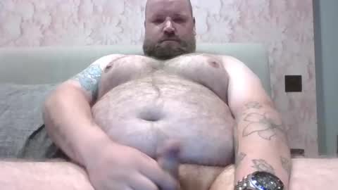 Snapshot of cliffo006 chatting on 04-08-26, 03:12 TruckerUK online show from 04-08-26, 03:12