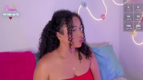 Snapshot of cloe_25 chatting on 06-10-26, 02:12 cloe_25 online show from 06-10-26, 02:12