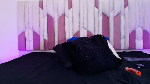 Snapshot of cloe_stanfort chatting on 10-31-25, 07:26 Cloe Stanfort online show from 10-31-25, 07:26