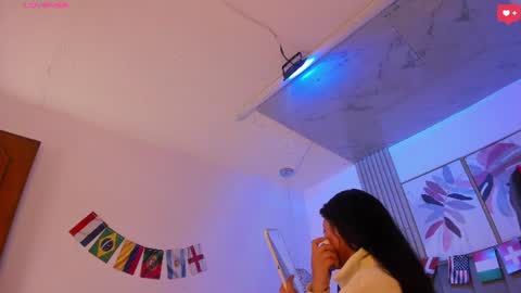 Snapshot of cloe_x_billy chatting on 06-16-26, 01:03 Cloe x Billy online show from 06-16-26, 01:03