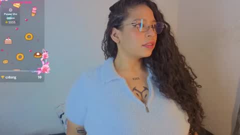 Snapshot of cloebunny_ chatting on 07-11-26, 03:42 Cloe Bunny online show from 07-11-26, 03:42