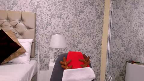 Clohe the wonder online show from 01-08-26, 01:35