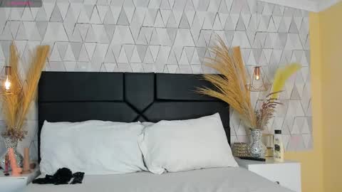 Clohe the wonder online show from 03-25-26, 10:16