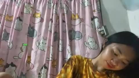 Mikki online show from 04-23-26, 12:29