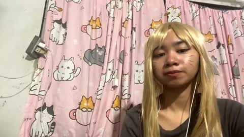 Mikki online show from 05-20-26, 10:21