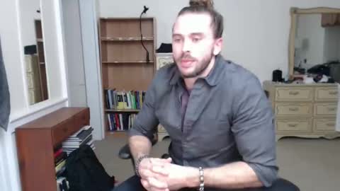 Cloud online show from 10-08-25, 03:04