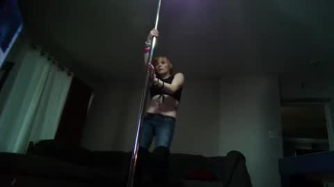 Snapshot of cloudybffs chatting on 11-28-25, 01:25 Me and Her online show from 11-28-25, 01:25