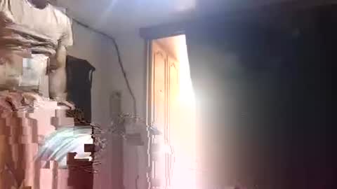 Snapshot of cloudybxtch69 chatting on 05-10-26, 01:33 cloudybxtch69 online show from 05-10-26, 01:33