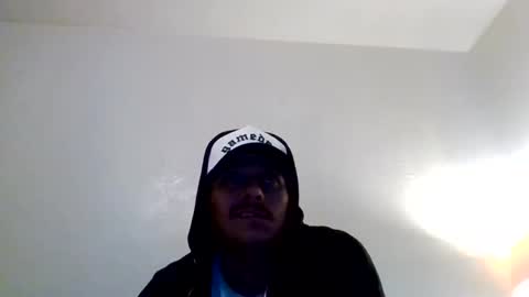 Snapshot of cloudyydayzz chatting on 02-19-26, 03:30 tallhungandcloudy online show from 02-19-26, 03:30