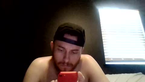 Snapshot of cloudyydayzz chatting on 06-15-26, 06:43 tallhungandcloudy online show from 06-15-26, 06:43